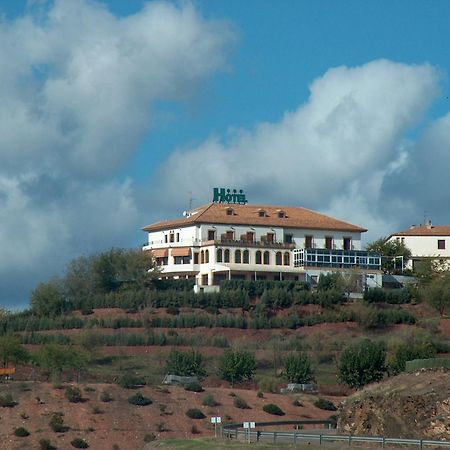 Hotel Restaurante Banos Baños de la Encina Exterior foto